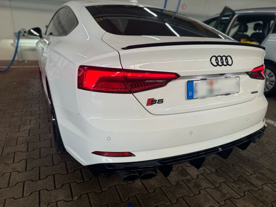 Audi A5/ S5 VOLLAUSTATTUNG in Lünen