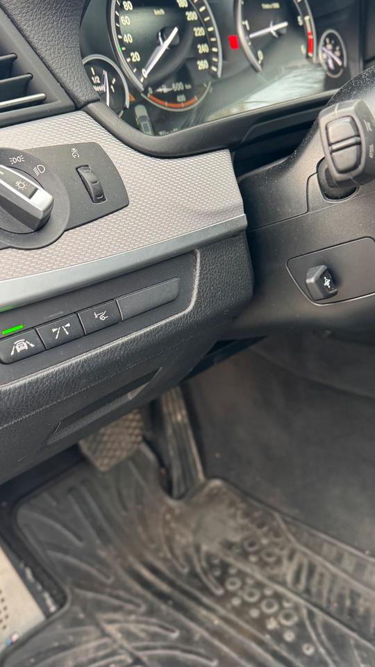 BMW 530d F11 M Paket Vollausstattung  Sportautomatik XDrive in Pforzheim
