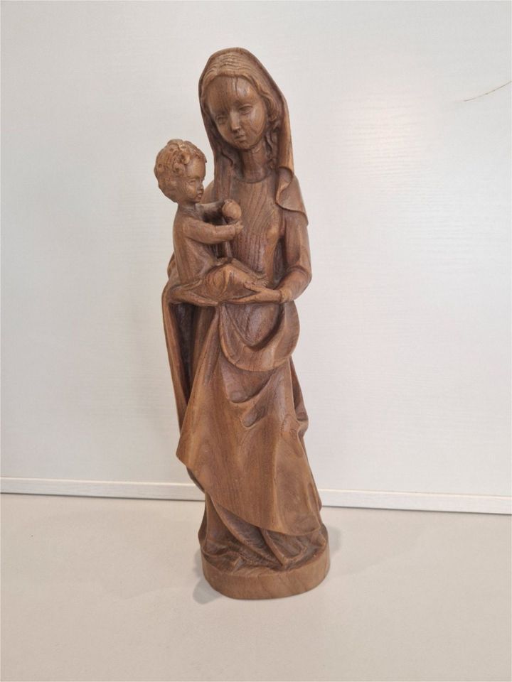 Madonna mit Kind Maria Holz Handgeschnitzt in Sankt Augustin