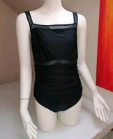 DKNY Badeanzug Gr. 14 / 42 XL schwarz Einteiler Bikini Hessen - Kassel Vorschau