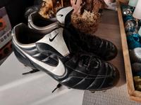 Nike Fussballschuhe Gr 44,5 Bayern - Oberthulba Vorschau