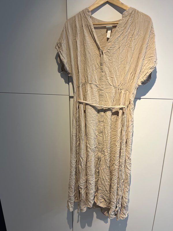 H & M Damen Kleid - Größe L - mocca Ton - Frau - Damenkleid in Landshut