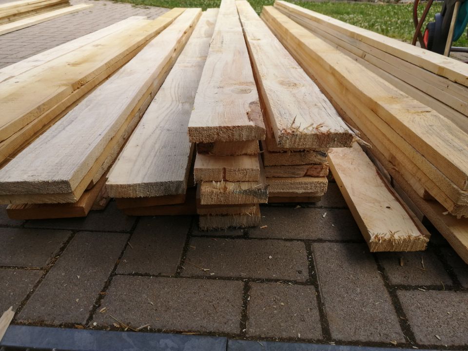 Holz Bretter aus Tanne Fichte für Schalbretter oder basteln in Bretten