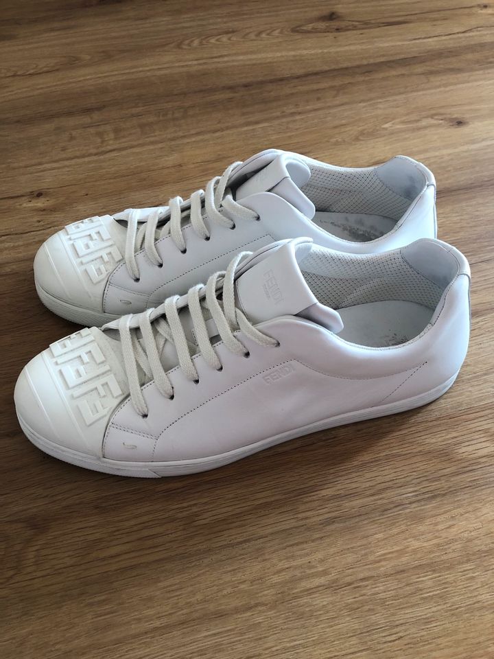 Fendi Sneaker - Weiß, Größe 10, sehr guter Zustand, kaum getragen in  Baden-Württemberg - Gosheim | eBay Kleinanzeigen ist jetzt Kleinanzeigen