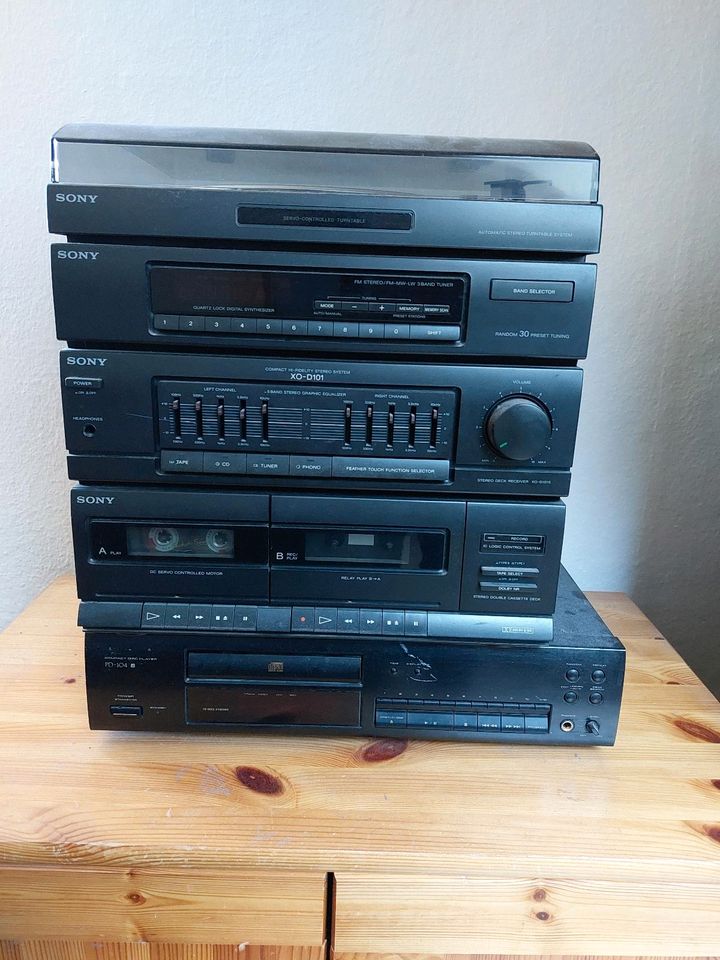 Sony Compact HiFi Stereo Anlage mit Plattenspiele und CD Player in Solingen