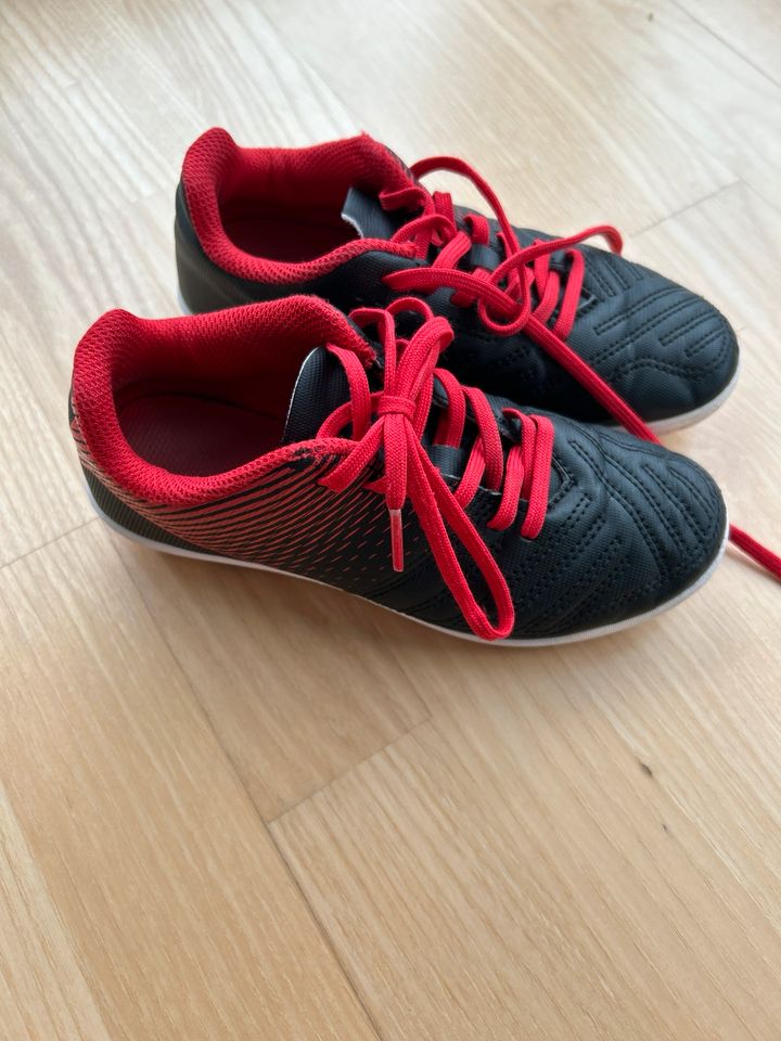 Fußball Schuhe Stollen Gr.29/30 in München