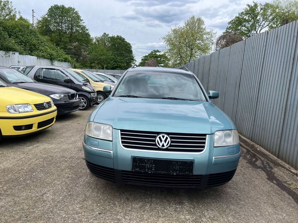 Volkswagen Passat Variant 1.8 /TÜV NEU /AUTOMATIK /LPG in Essen