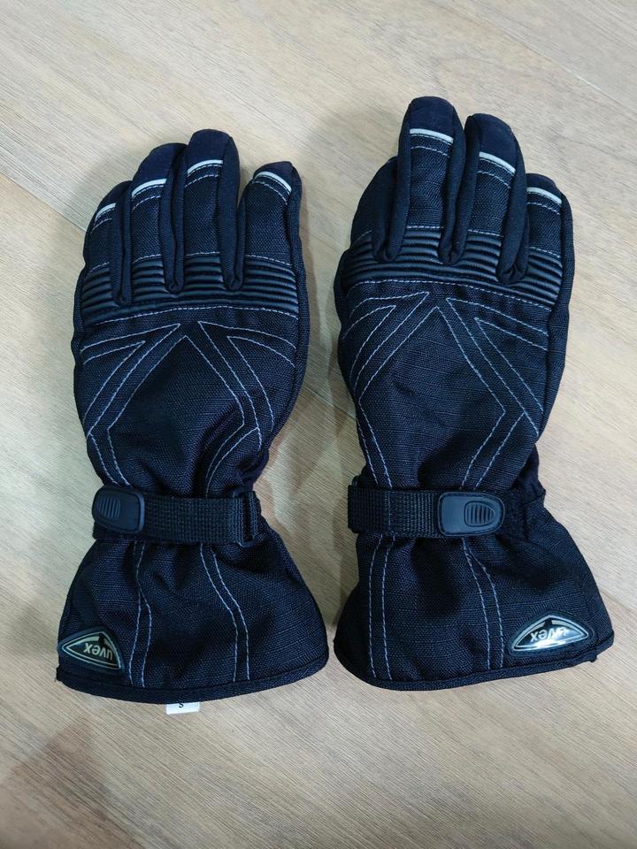 Motorradzubehör Handschuhe, Nierengürtel, Halstuch Leder in Mühldorf a.Inn