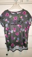 Blumen T-Shirt in Größe 40 Baden-Württemberg - Sinsheim Vorschau