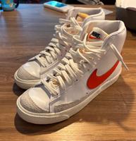 Nike Blazer / Damen / MID Baden-Württemberg - Winnenden Vorschau