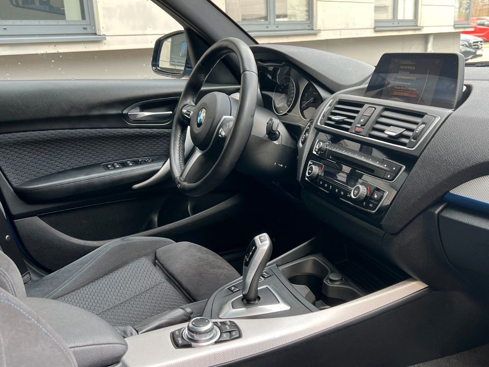 BMW 120i M Sport ALCANTARA/AUTOMATIK/NAVI/XENON* in Lohne (Oldenburg)