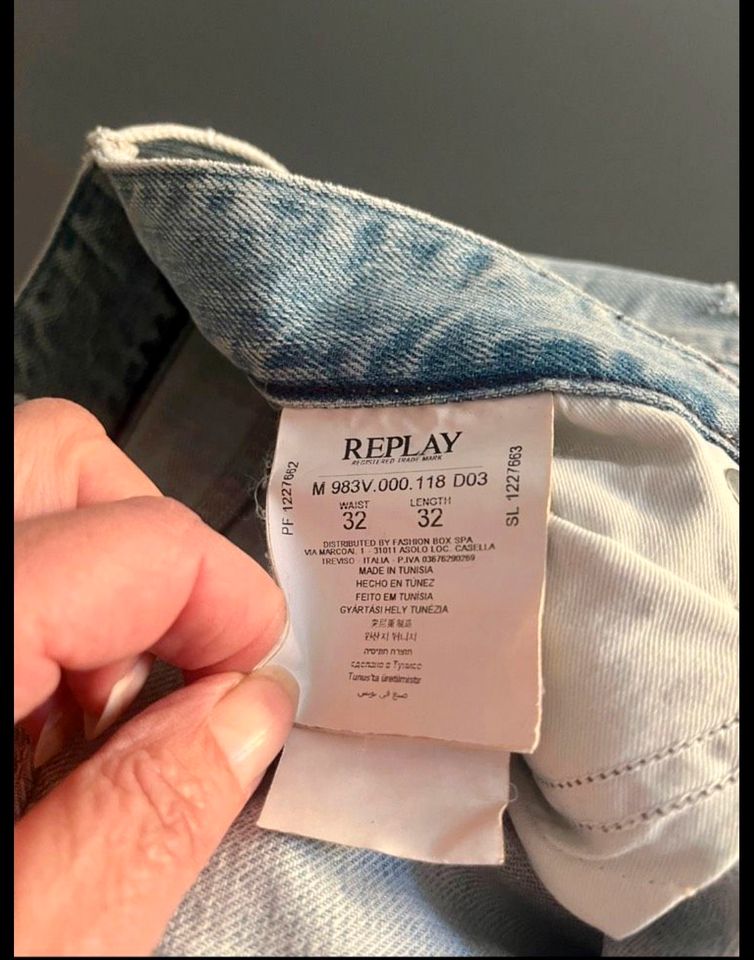 Replay Jeans 32/32 neuwertig mit toller Waschung 43cm Bundweite in Hamburg