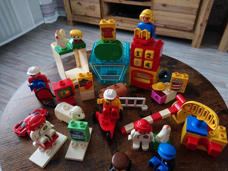 Duplo, Lego,Playmobil usw 50 teile Konvolut in Herne