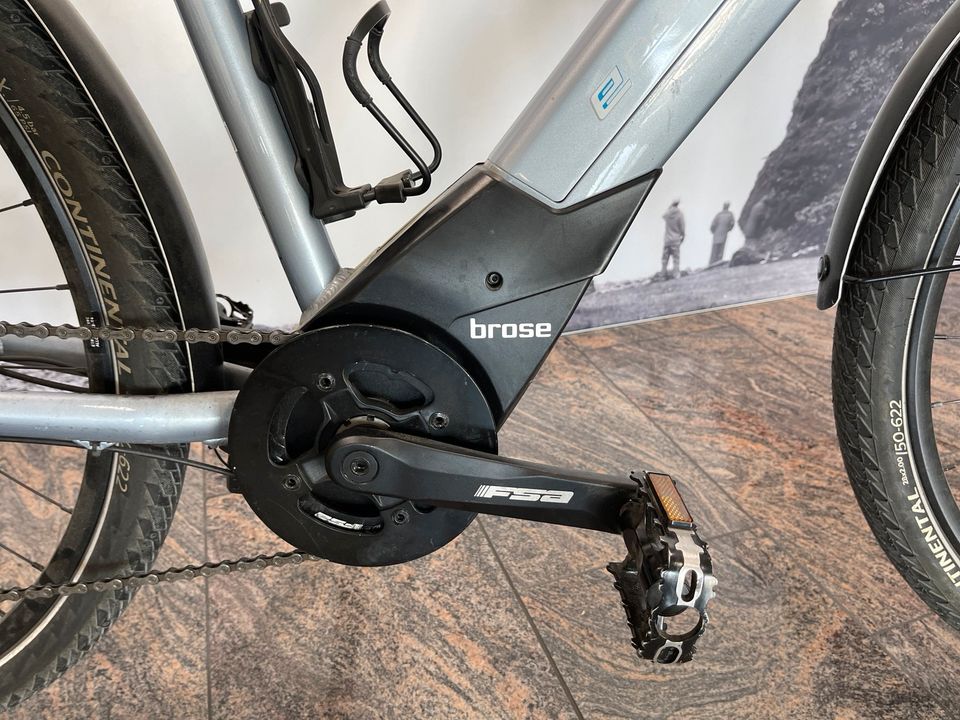 BMW Active Hybrid E-Bike, Trekking-Rad; Brose Motor, 2019, 55 cm in Altenstadt Iller