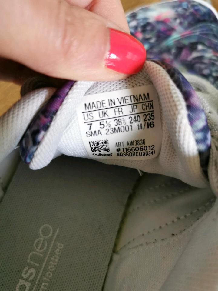 adidas neo Sneaker cloudfoam lite racer in Grau lila bunt Gr. 38 in Nordrhein Westfalen Wenden kleinanzeigen