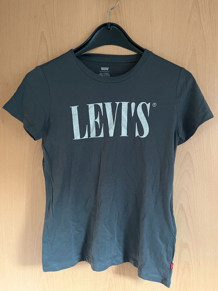 T Shirt von Levis Gr 34/36 XS , neu in Abbenrode