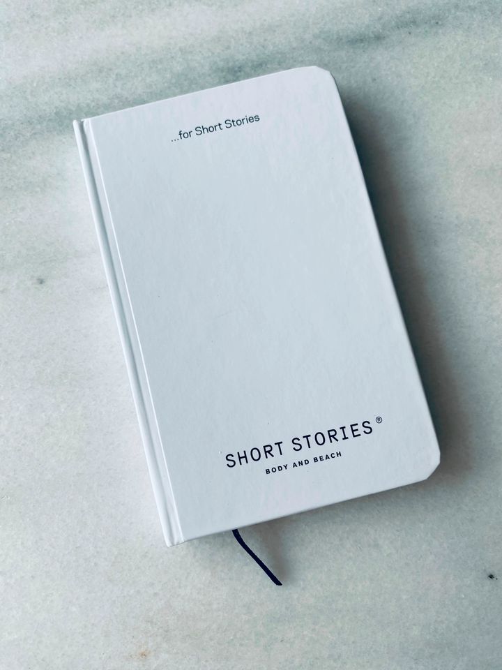 Short Stories Body and Beach Notizbuch Notebook white black in Berlin -  Mitte | eBay Kleinanzeigen ist jetzt Kleinanzeigen