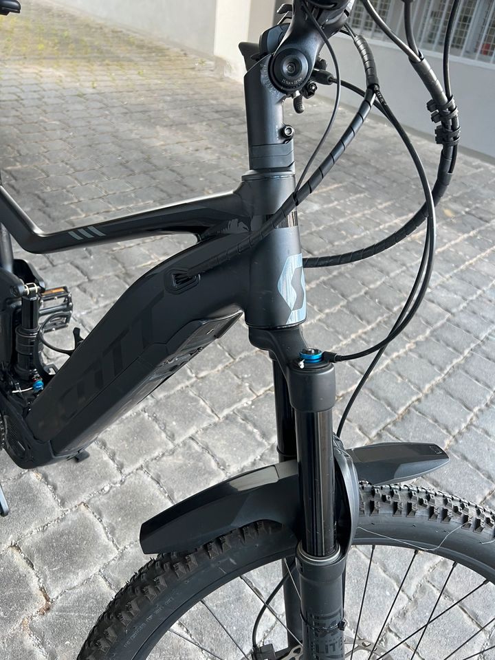 E-MTB Scott Spark 710 plus E-Fully Rahmenhöhe M schwarz in Kröv