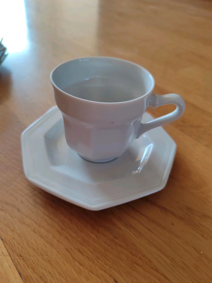 Espresso Tassen mit Untertasse Porzellan in Aschaffenburg