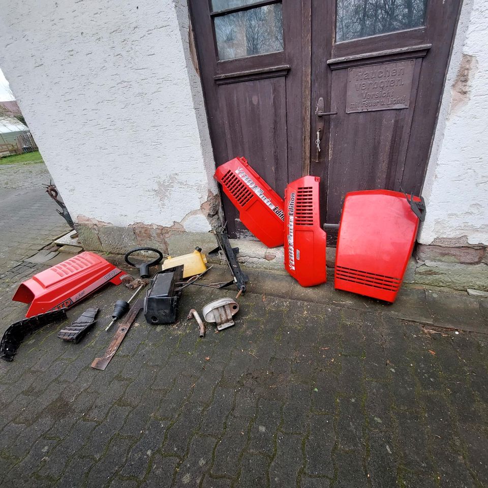 Rasentraktor Aufsitzmäher Haube Lenkung in Marburg