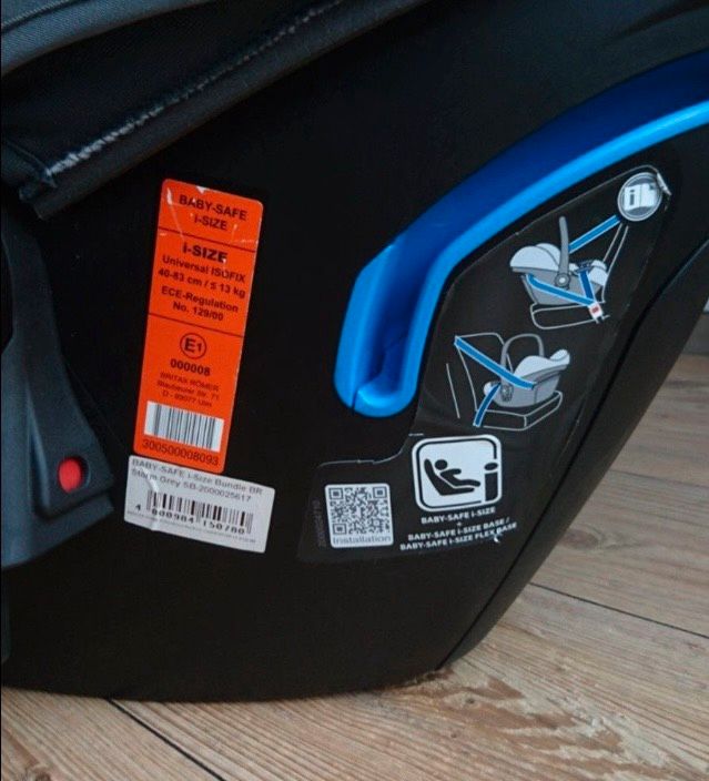 Britax Römer Baby Safe i-Size Babyschale mit Rückspiegel in München