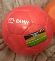 Fußball, rot, von DB Bahn, MacFloh Ball, Sammlerball Berlin - Marienfelde Vorschau