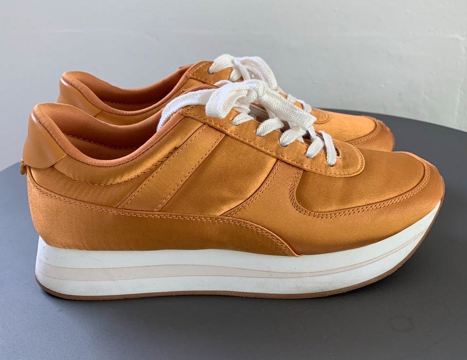 Sneaker Zara Orange Gr. 37 in Blaubeuren