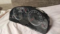 Audi A6 B4 2,5 L  Tacho  Kombiinstrument guter Zustand Brandenburg - Strausberg Vorschau