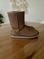 Original UGG Boots Leder Hessen - Abtsteinach Vorschau