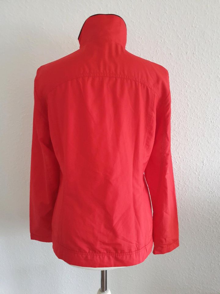 Leichte Adidas Jogging-Jacke / Trainingsjacke in Warstein