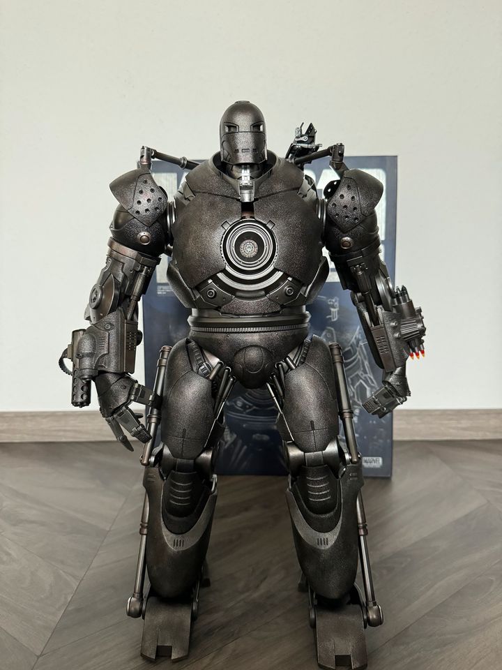 Hot Toys - Iron Monger MMS164 in Kreuztal