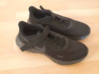 Nike Turnschuh/Laufschuh Gr. 43 Herren schwarz Brandenburg - Hennigsdorf Vorschau