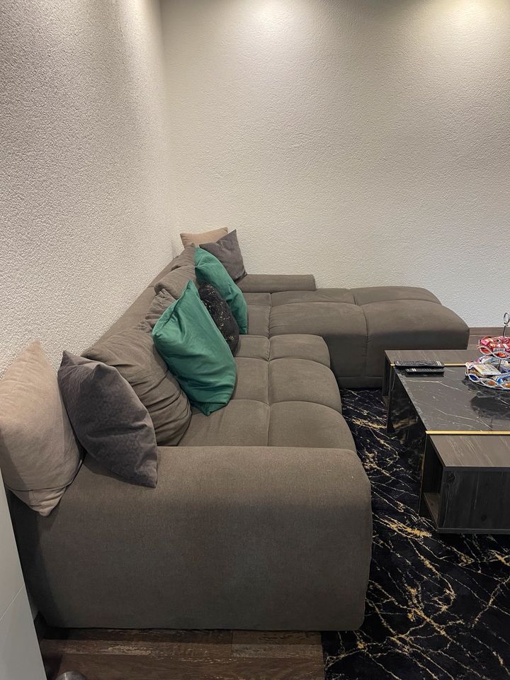 Braune Couch in Heiligenhaus