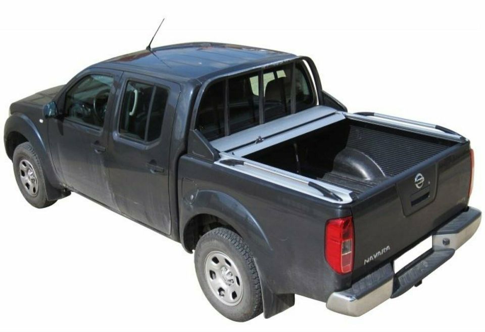 NISSAN Navara D40 D/C mit OEM ladder rack Laderaumabdeckung in Bad Saulgau