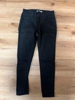 Levis Jeans schwarz Gr. 28/28 Hessen - Heusenstamm Vorschau