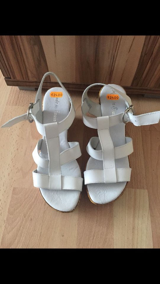 Damen Sommer Sandalen Neu in Barsbüttel