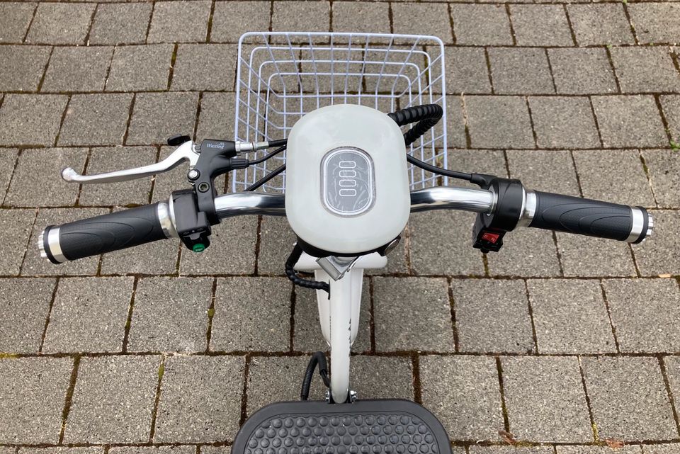 Neues Senioren Elektro Dreirad mit 2 Motoren angetrieben in Stuttgart