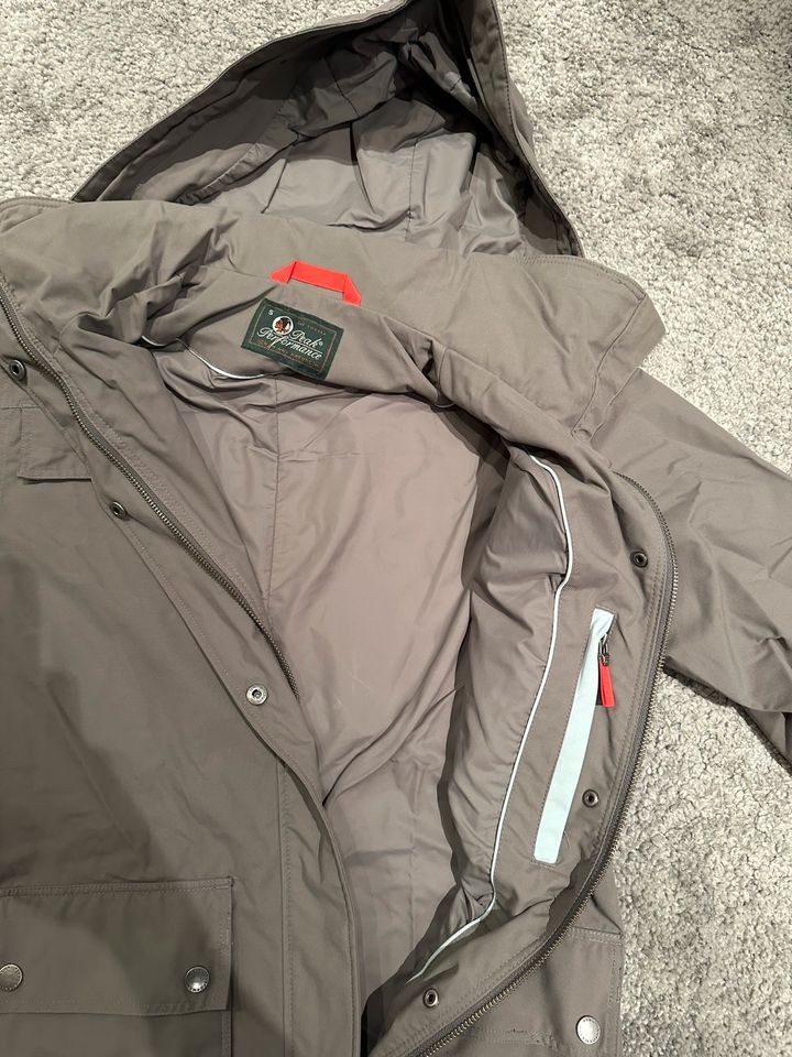 Peak Performance Parka Größe S NEU in Peine