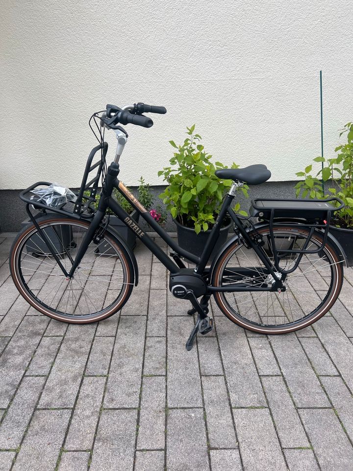 GAZELLE MISS GRACE C7 E BIKE HMB ,400WH ,RH 59,SEHR GUTEN ZUSTAND in Marl