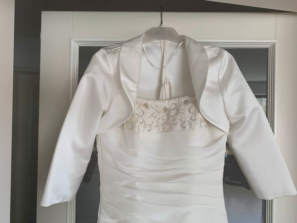 Hochzeitskleid, Hochzeit, Brautkleid, Brautmode in Achim