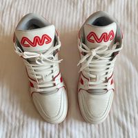 Louis Vuitton Trainer red Bayern - Augsburg Vorschau