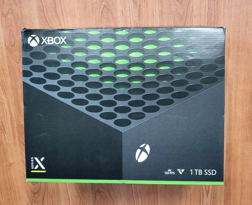 XBox Series X Paket - mit ELITE Controller & vielem mehr in Igensdorf