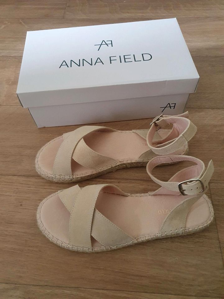 Anna Field-Riemensandalette Gr. 40 NEU in Wiesbaden