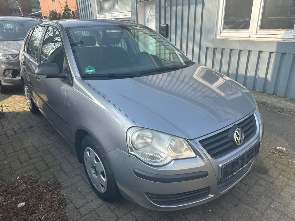 Volkswagen Polo IV Trendline, Klima, 4 Türig in Hamburg