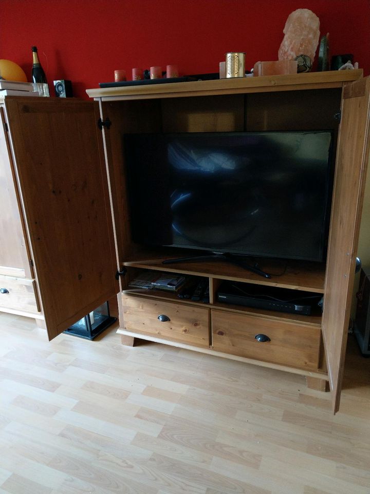 IKEA TV Schrank Markör nur noch Einer! in Seevetal