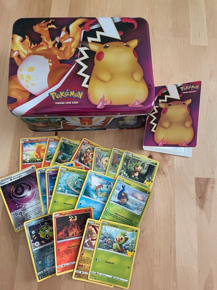 Pokémon Paket Karten Koffer Album Sammlung in Wismar