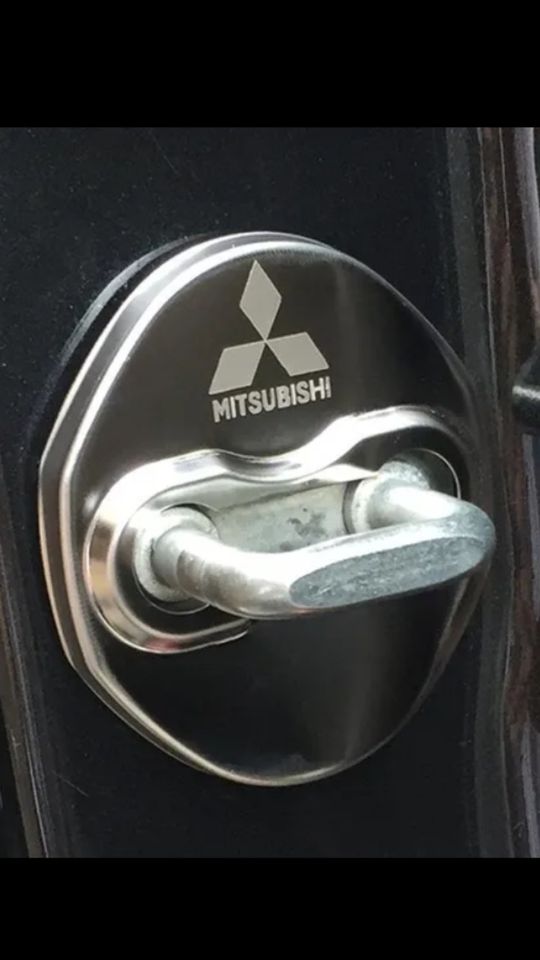 Mitsubishi Türschloss Abdeckungen aus Edelstahl 4 Stück in Merseburg