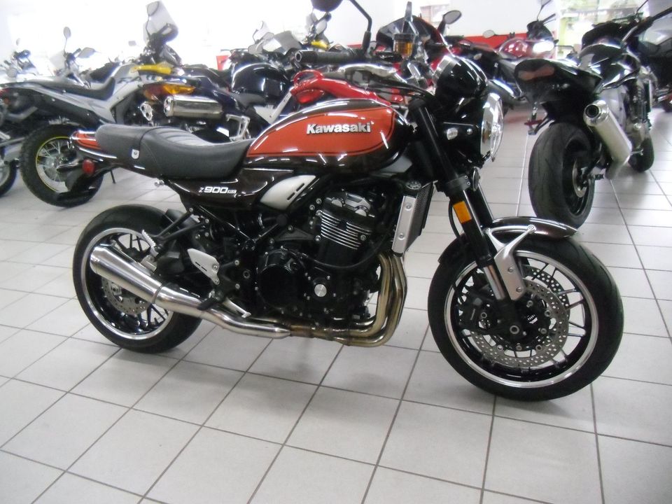 Kawasaki Z 900 RS in Bakum