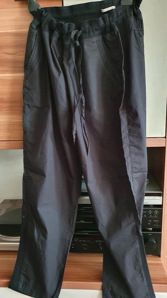 Schwarze Damenhose von Cecil Gr.S/M in Biberach an der Riß