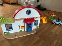 Playmobil 123 Haus, Spielplatz, Auto Frankfurt am Main - Seckbach Vorschau